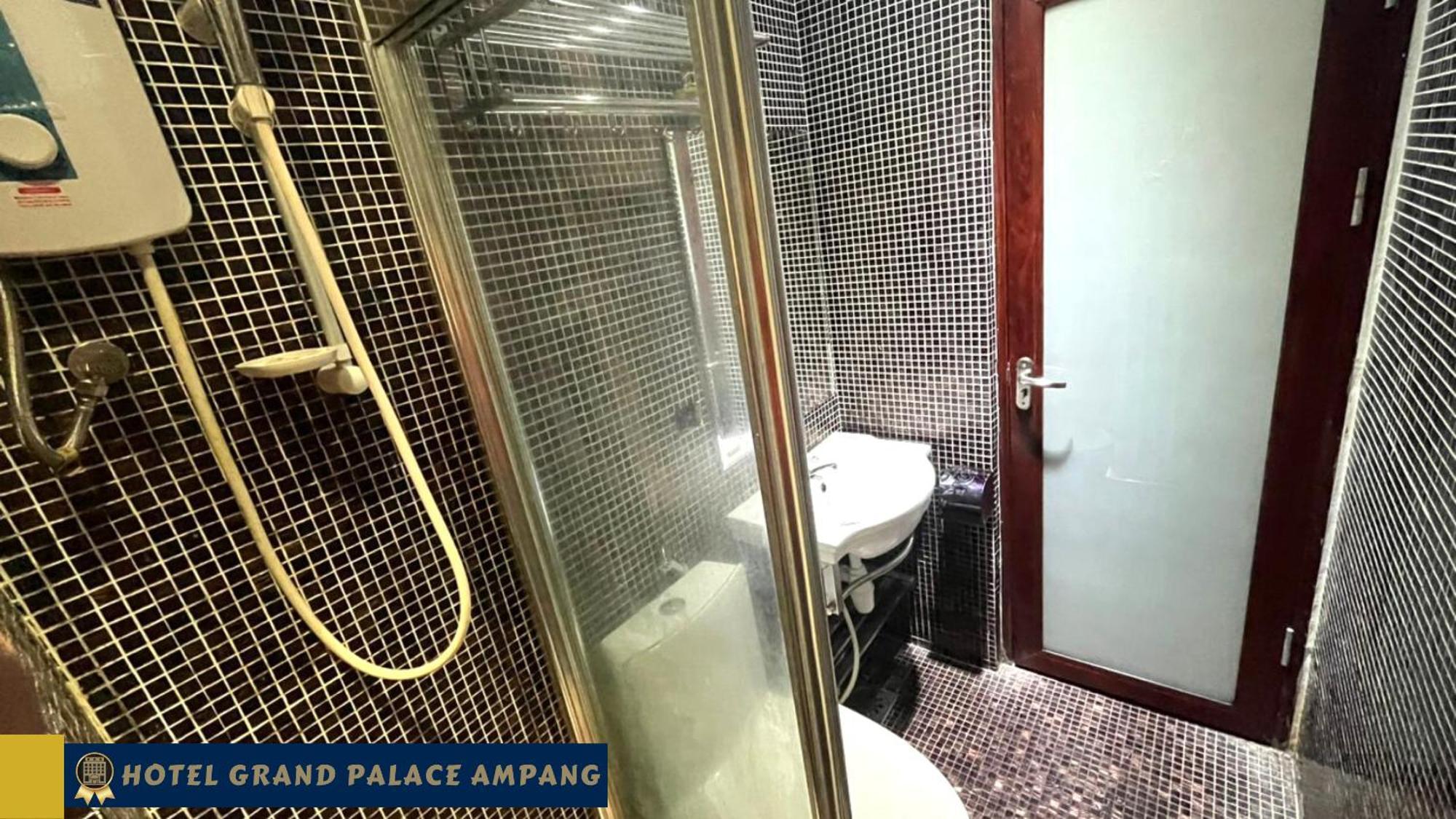Hotel Grand Palace Ampang Ampang  Buitenkant foto