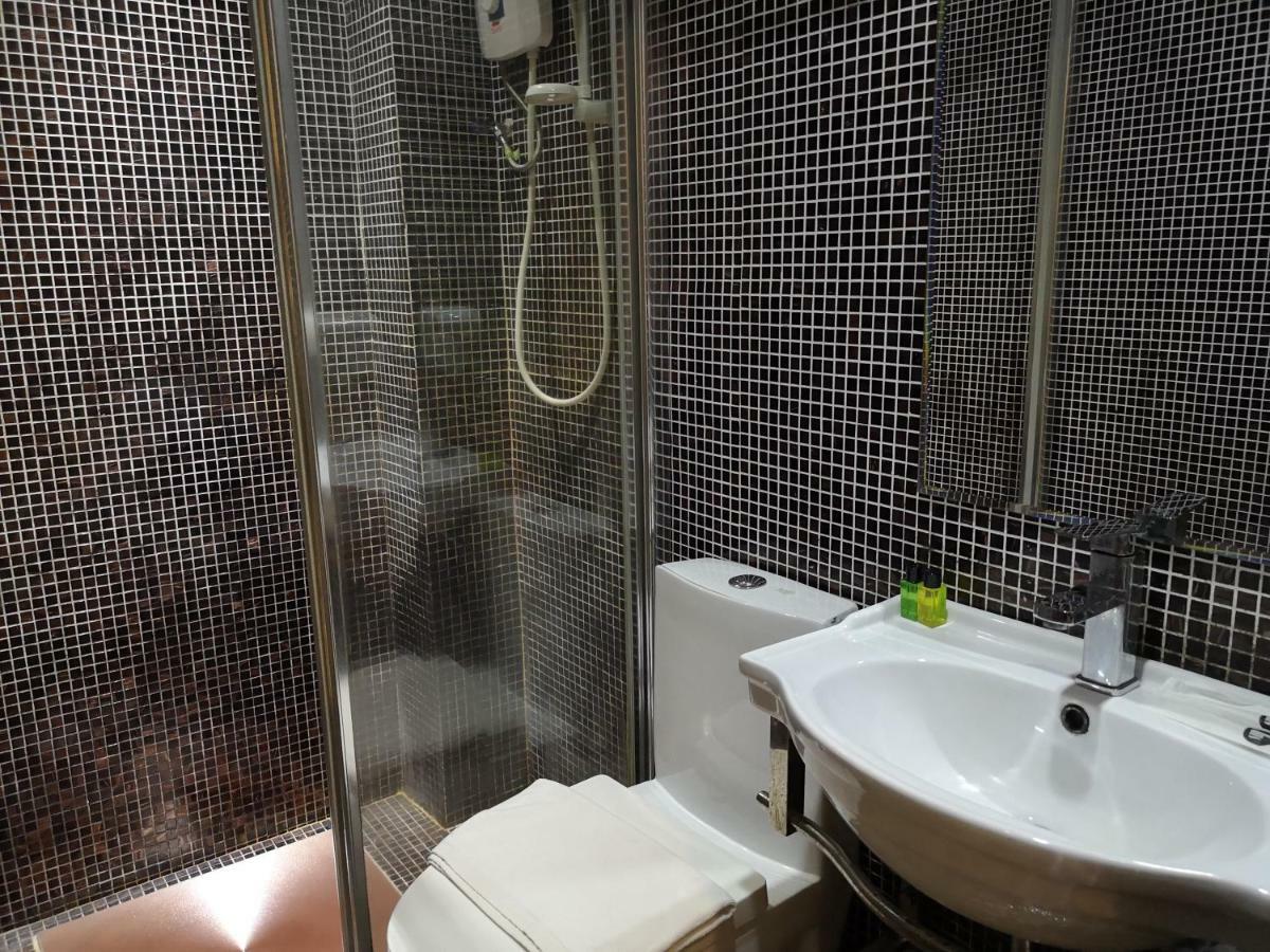 Hotel Grand Palace Ampang Ampang  Buitenkant foto