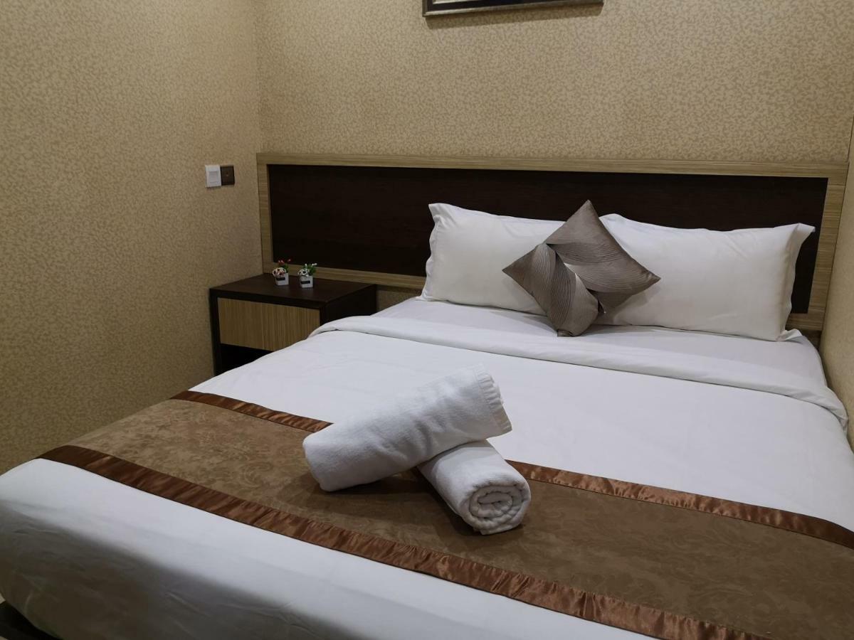 Hotel Grand Palace Ampang Ampang  Buitenkant foto